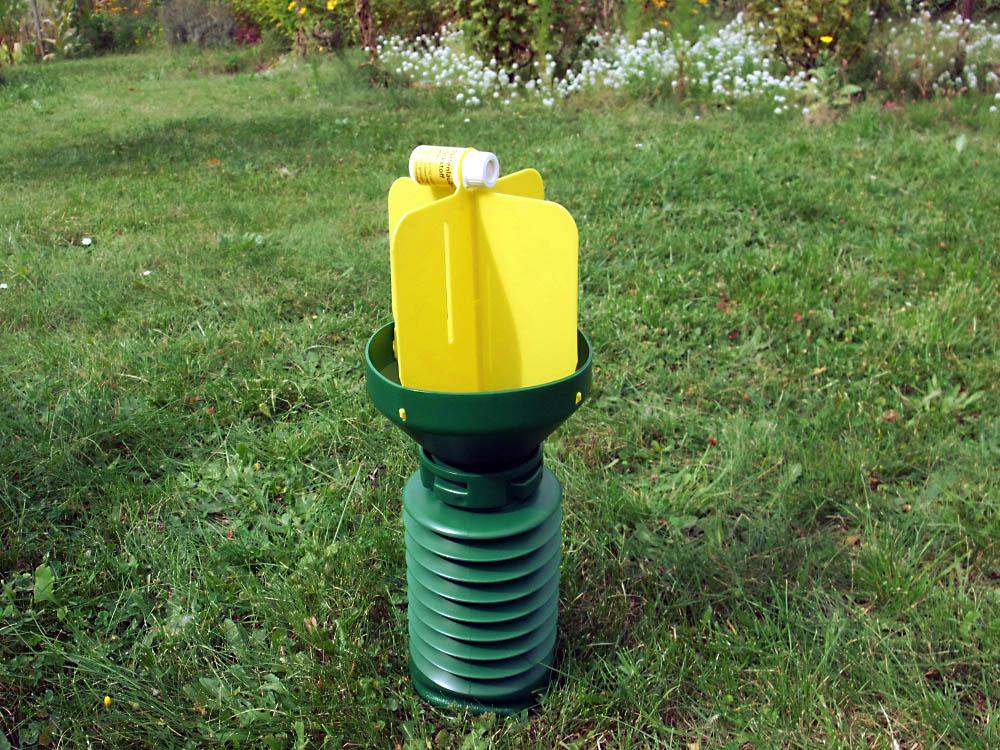 Gartenlaubkäferfalle - Biologische Schädlingsbekämpfung Gartenlaubkäferfalle - Biologische Schädlingsbekämpfung